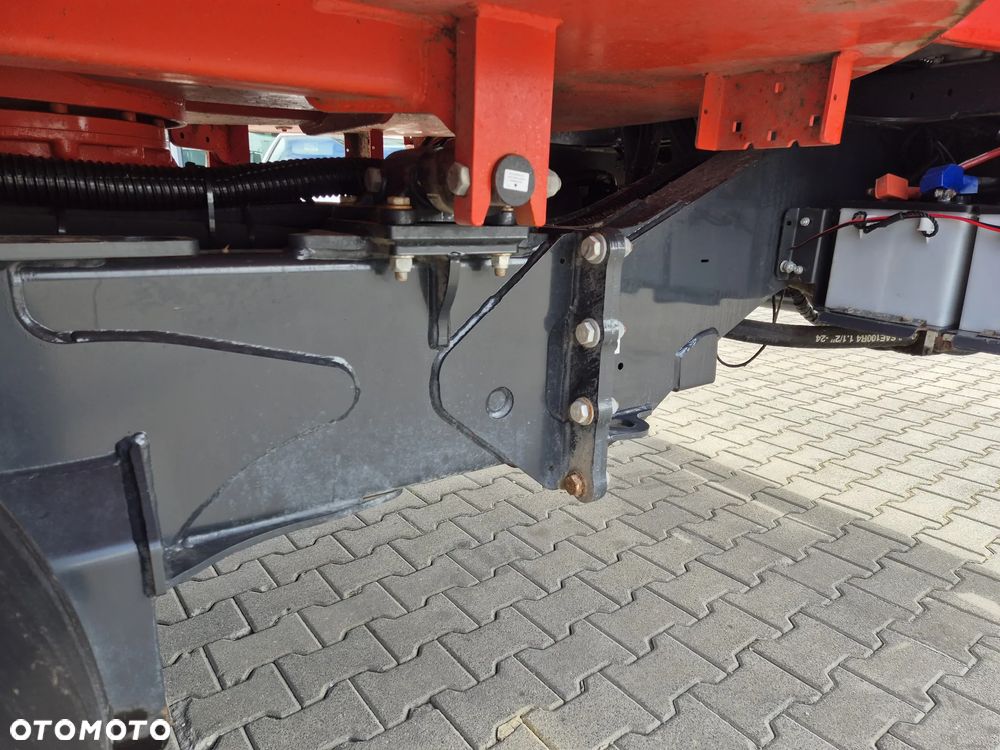 Kuhn SPW 22 Intense / 1WŁ. / NOWY SERWIS / 2 ŚLIMAKI / 22M3  / SUPER STAN / PASZOWÓZ SAMO JEZDNY - 21