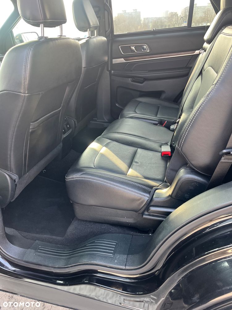 Ford Explorer - 18