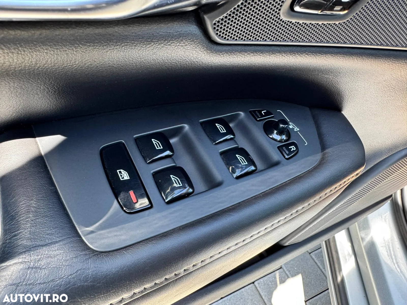 Volvo V90 D5 AWD Inscription - 31