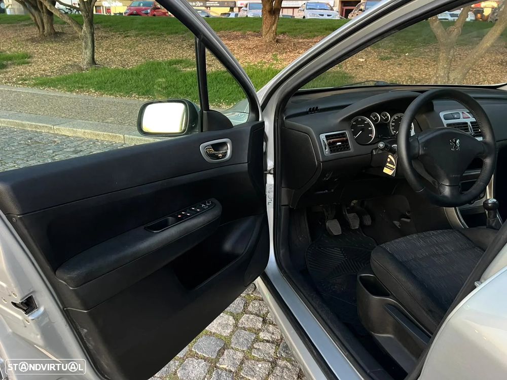 Peugeot 307 1.6 HDi Premium - 5
