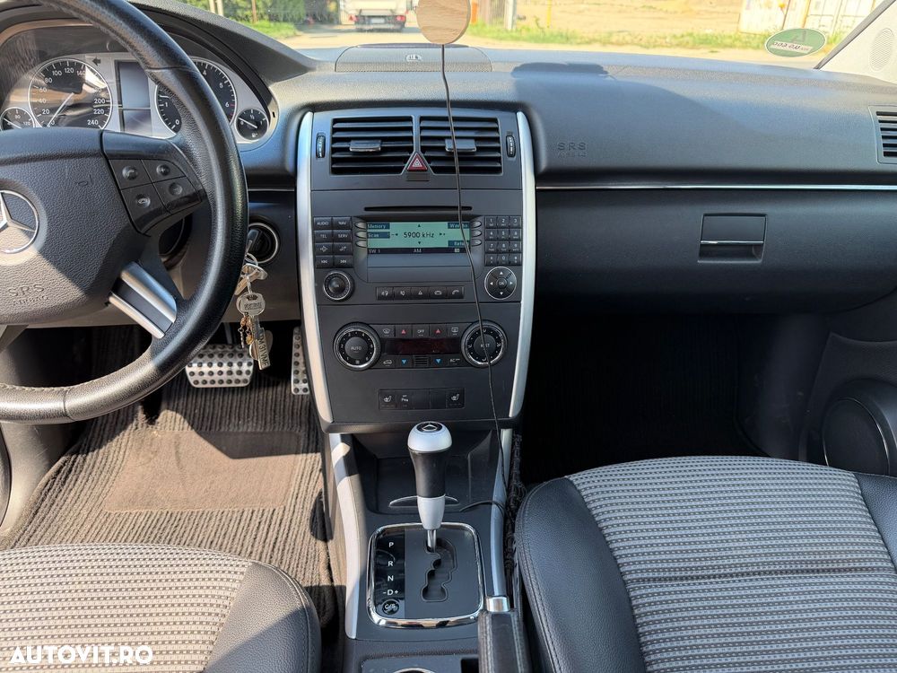 Mercedes-Benz B 200 - 22