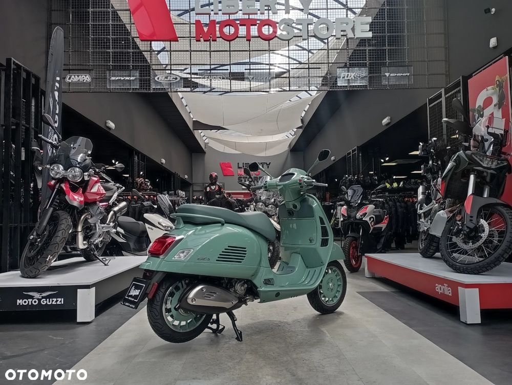 Vespa GTS - 7