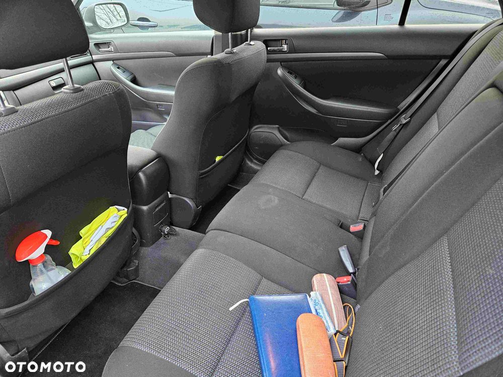 Toyota Avensis 1.8 VVT-i Sol - 14