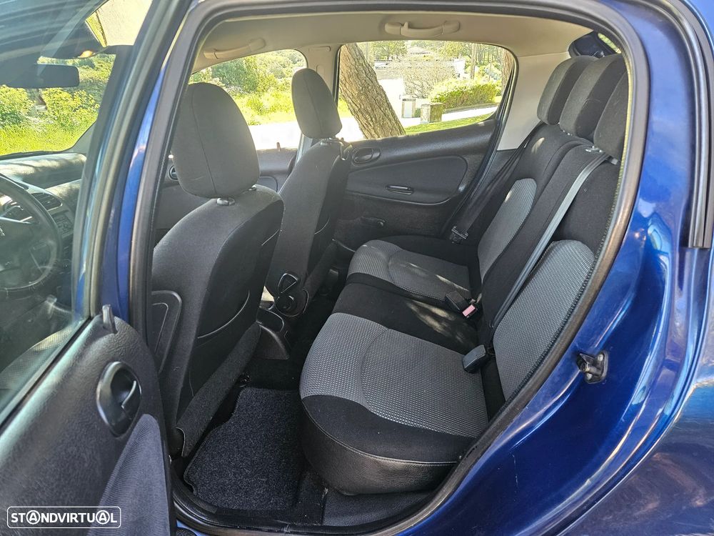 Peugeot 206 1.1 Color Line - 9