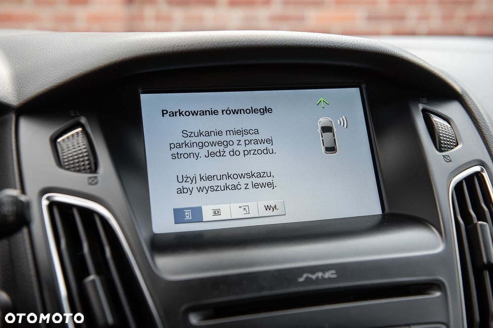 Ford Focus 1.5 EcoBlue Start-Stopp-System ST-LINE X - 25