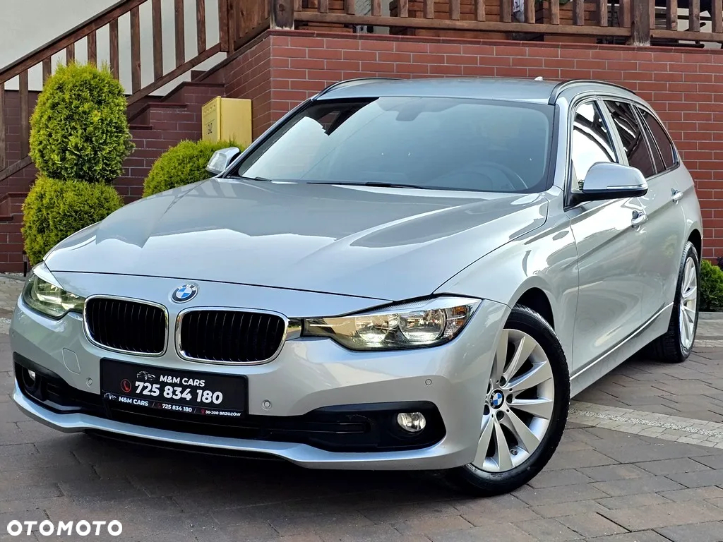 BMW Seria 3 318d Touring Sport Line - 9