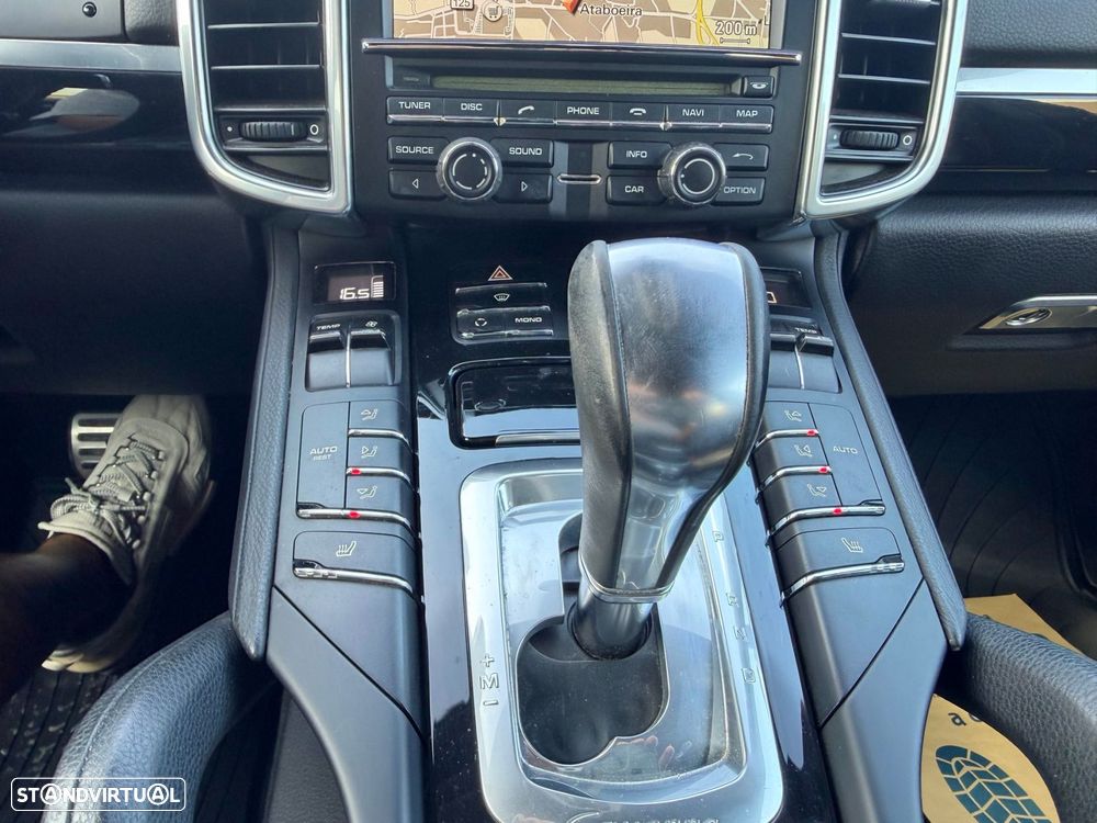 Porsche Cayenne S - 11