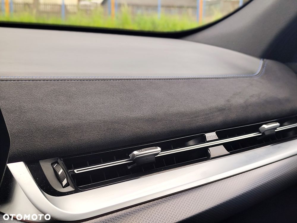 BMW iX2 xDrive30 66.5kWh M Sport Edition - 33