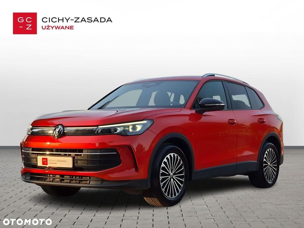 Volkswagen Tiguan - 1