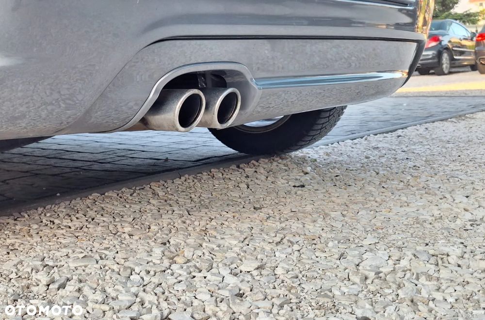 Volkswagen Golf 2.0 TDI DPF GT Sport - 16