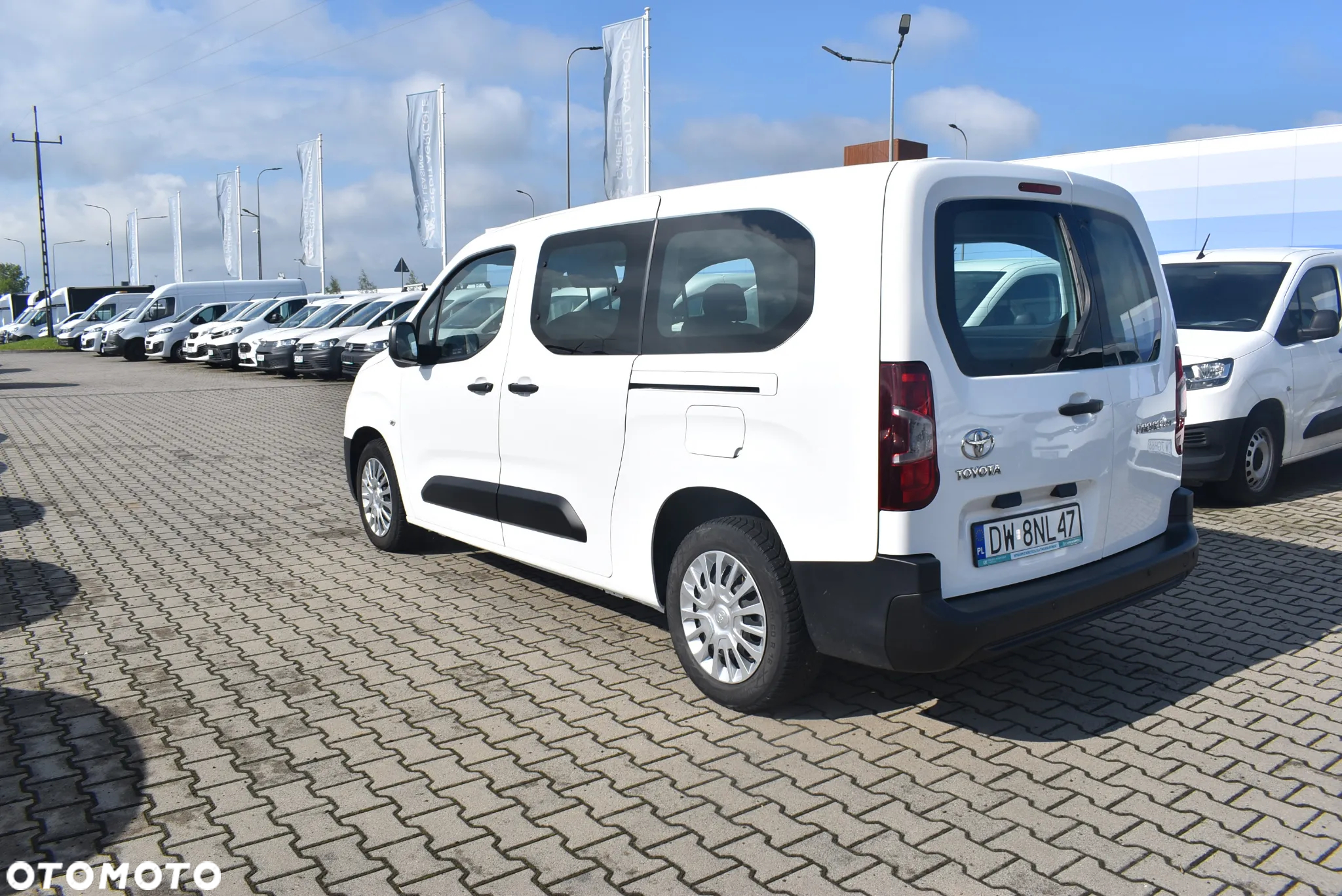 Toyota Proace City Verso Long 1.5 D-4D Business - 9
