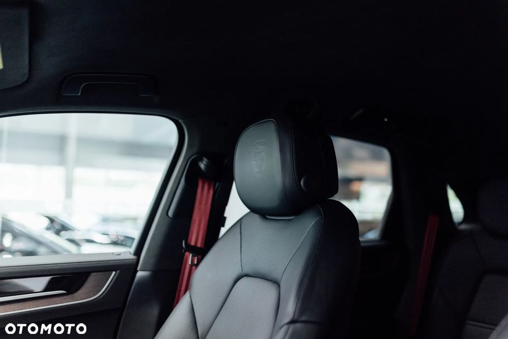 Porsche Cayenne S E-Hybrid PHEV - 31