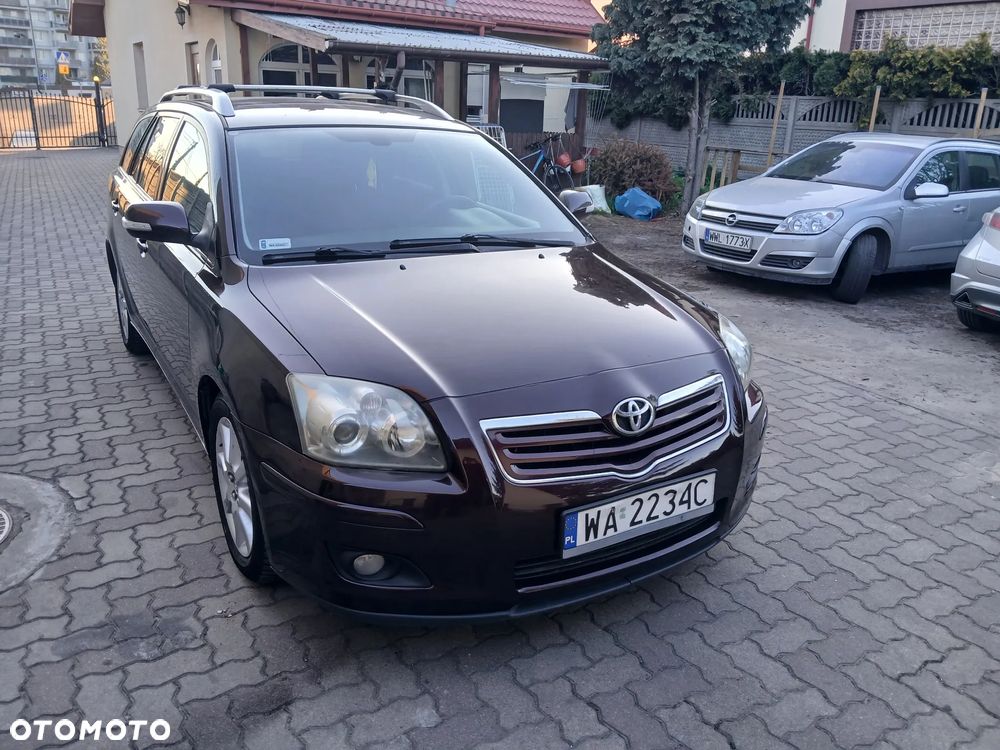 Toyota Avensis - 6