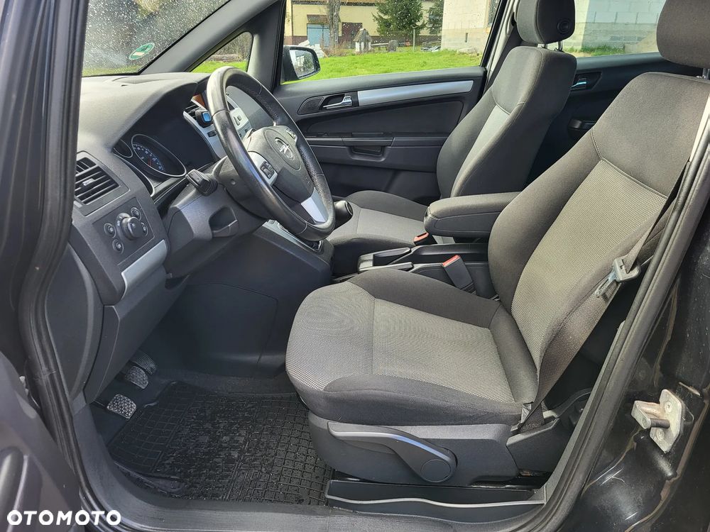Opel Zafira 1.8 Family Plus - 21