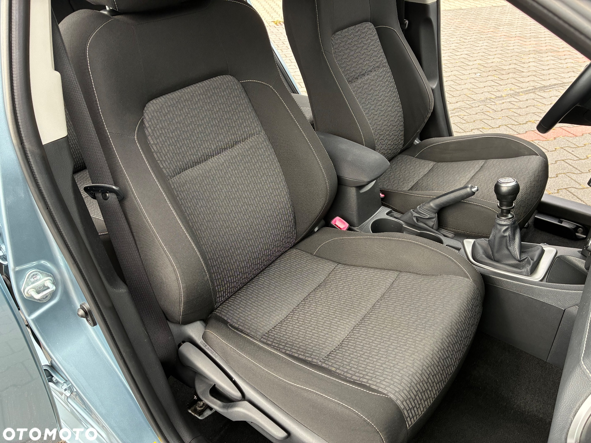 Toyota Auris - 14