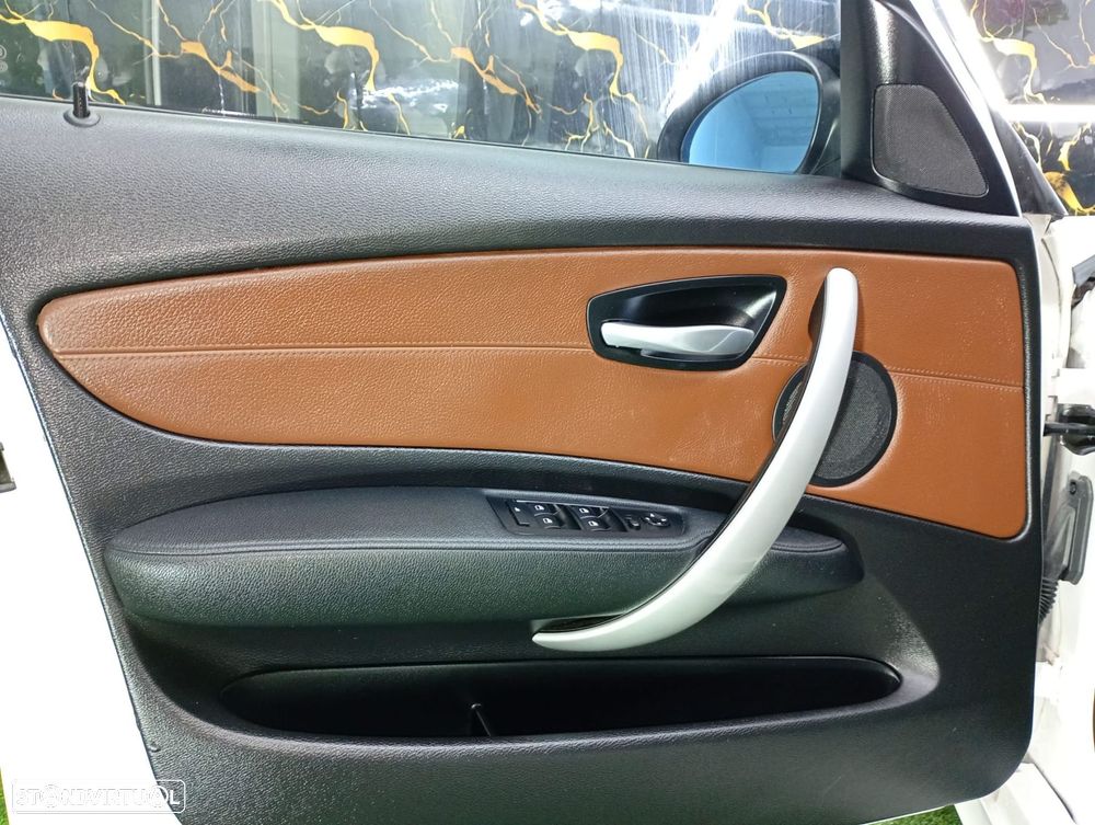 BMW 118 d Line Sport - 14