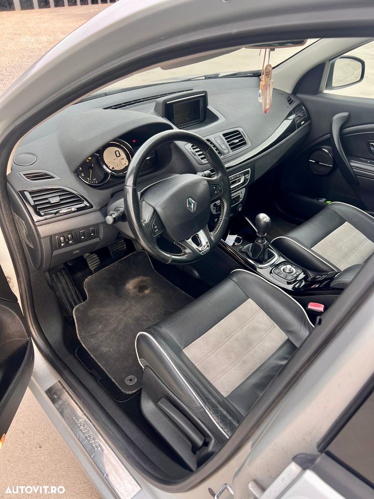 Renault Megane ENERGY dCi 110 Start & Stop Bose Edition - 5