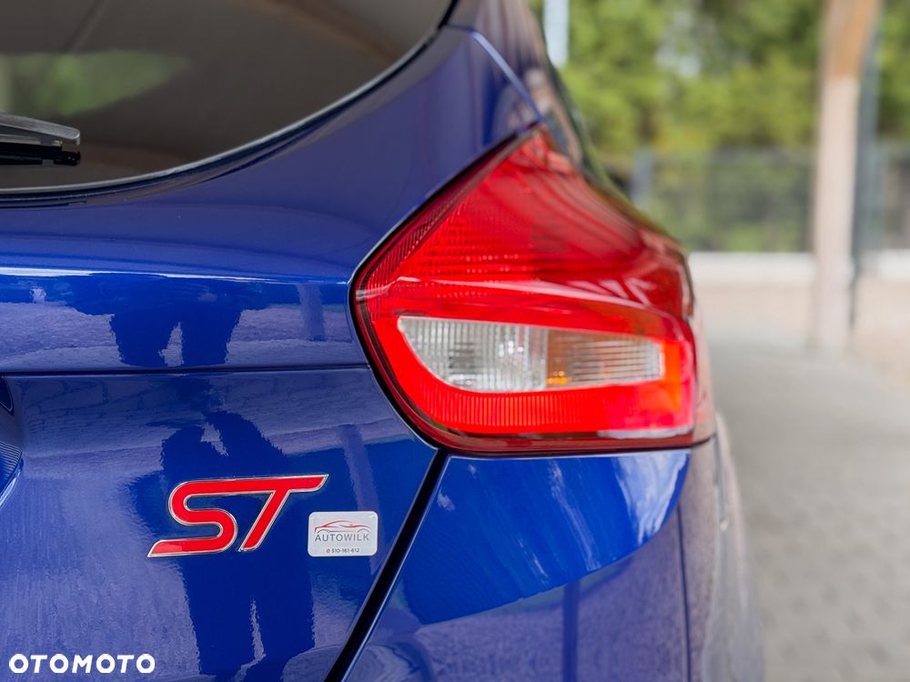 Ford Focus 2.0 EcoBoost ST mit Leder-Sport-Paket - 7