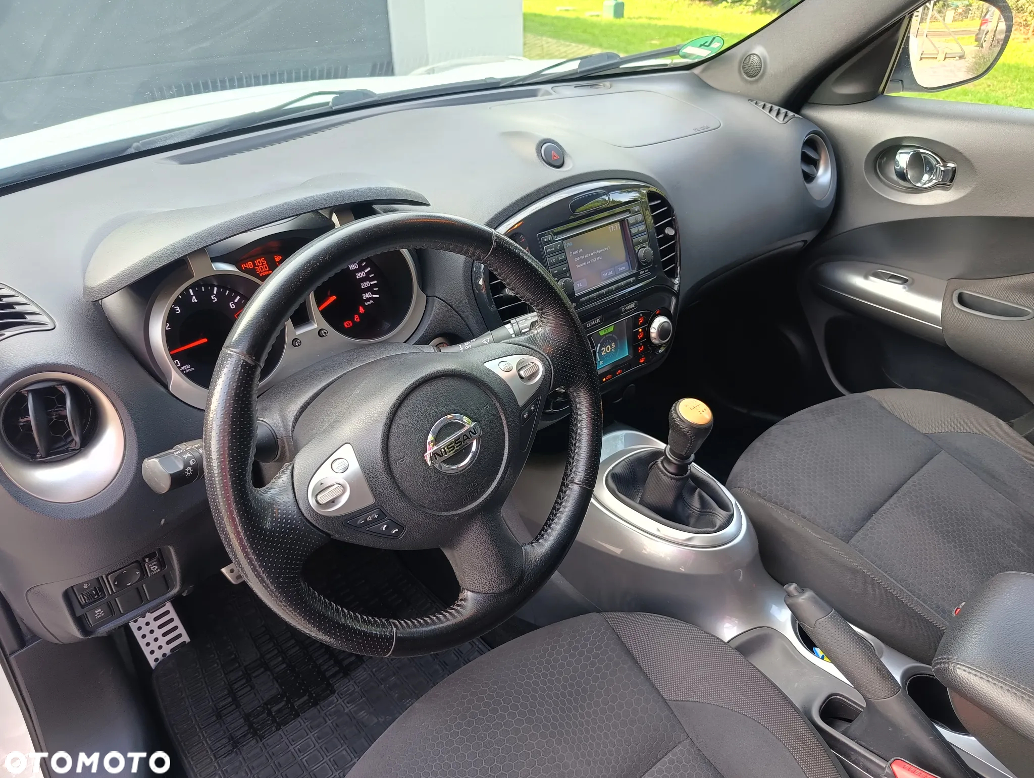 Nissan Juke 1.6 DIG-T Tekna - 10