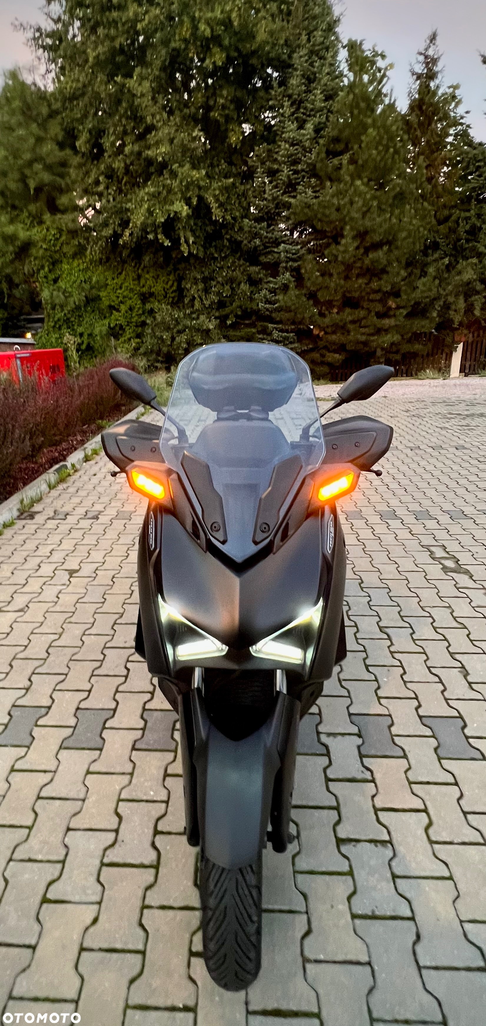 Yamaha X-max - 15
