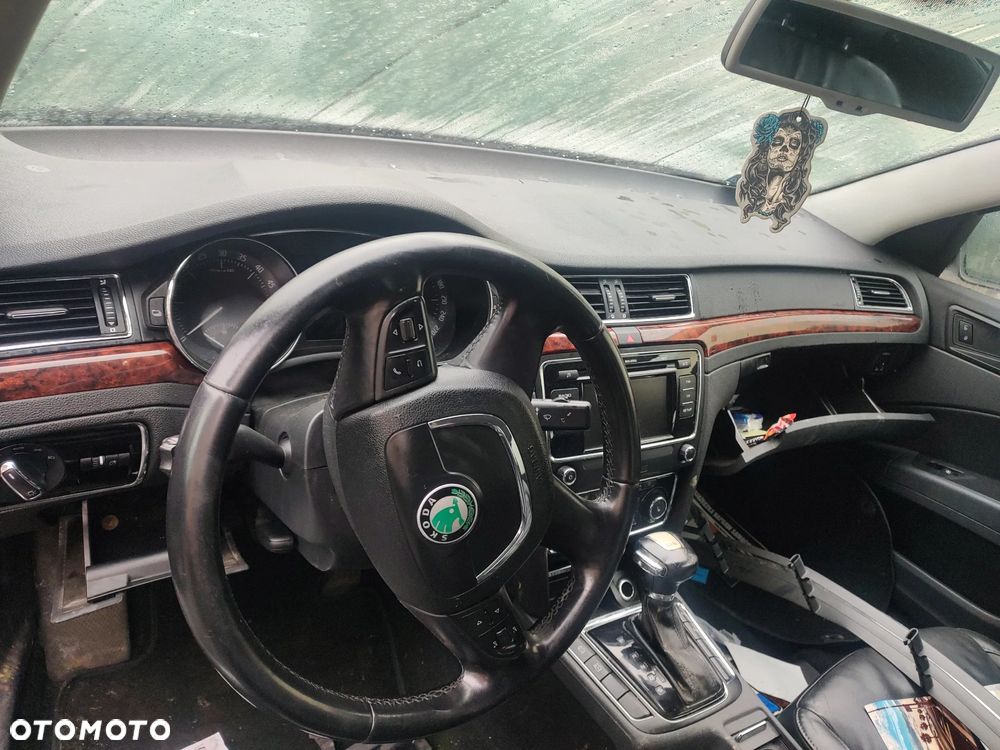 SKODA SUPERB II SEDAN PÓŁKA ROLETA BAGAŻNIKA - 7