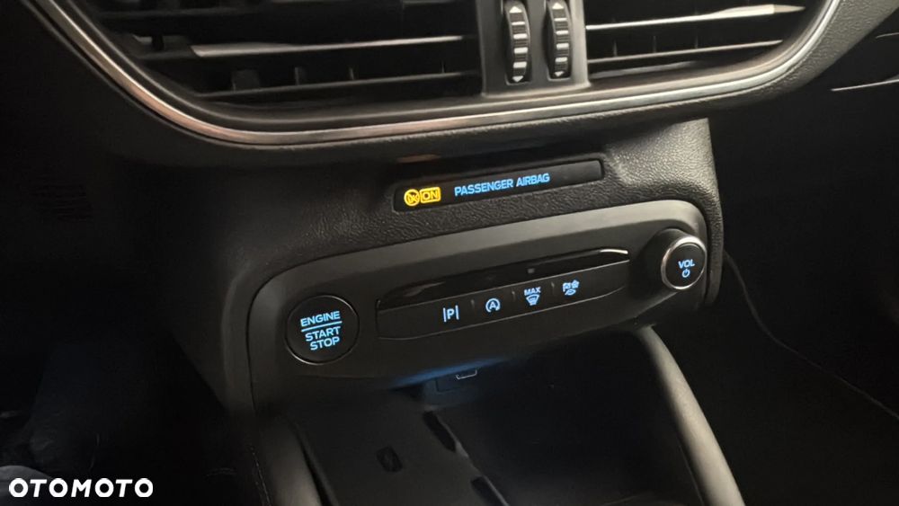 Ford Focus 1.0 EcoBoost Titanium X - 22