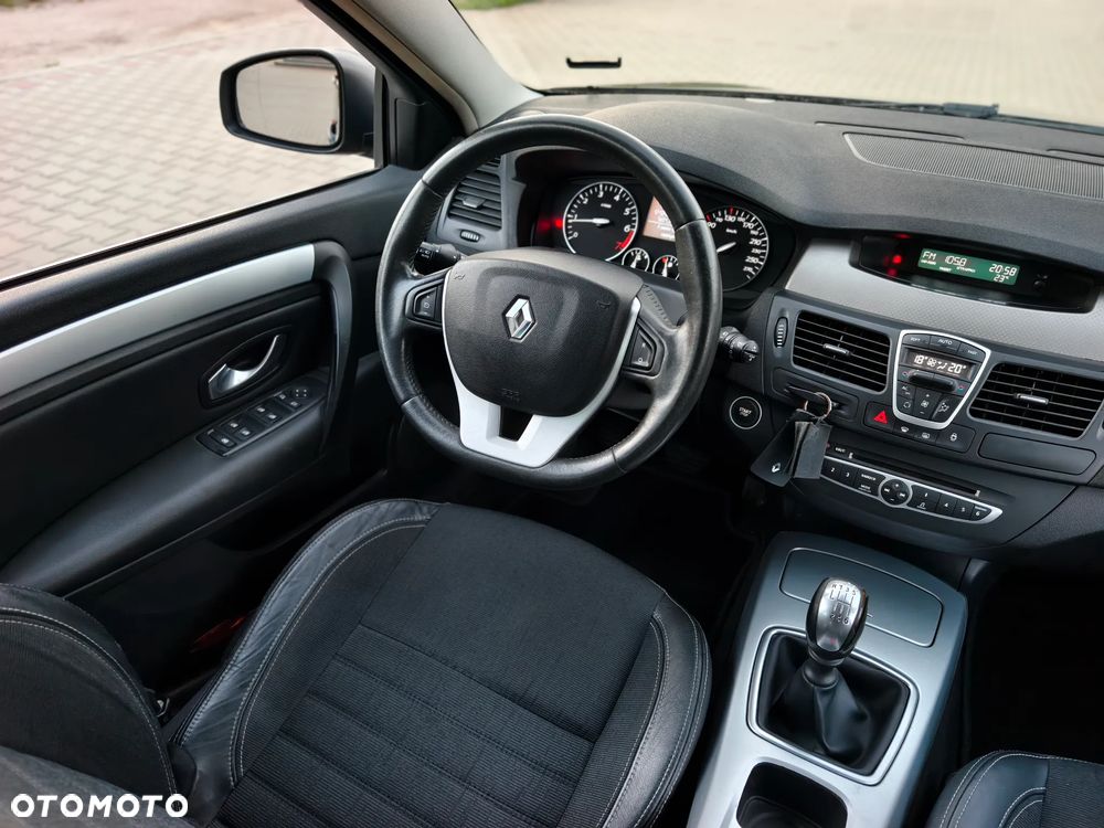 Renault Laguna 2.0 16V Privilege - 13