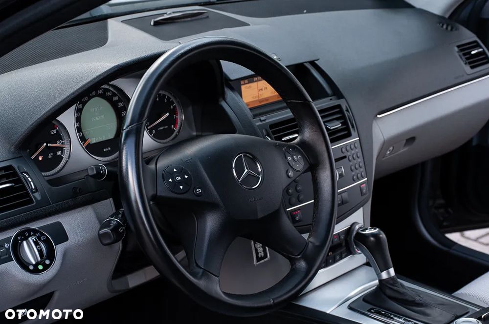 Mercedes-Benz Klasa C 180 T Kompressor Automatik Avantgarde - 18