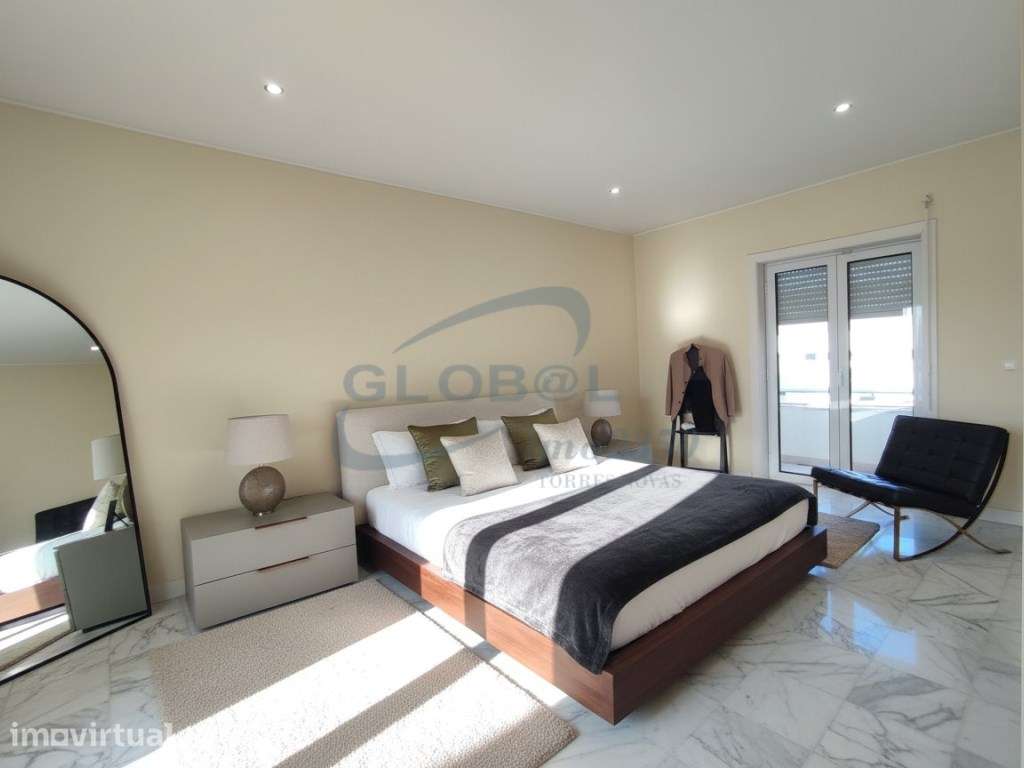 Apartamento de excelência, com dois pisos, elevador exclusivo e ele... - Grande imagem: 3/15