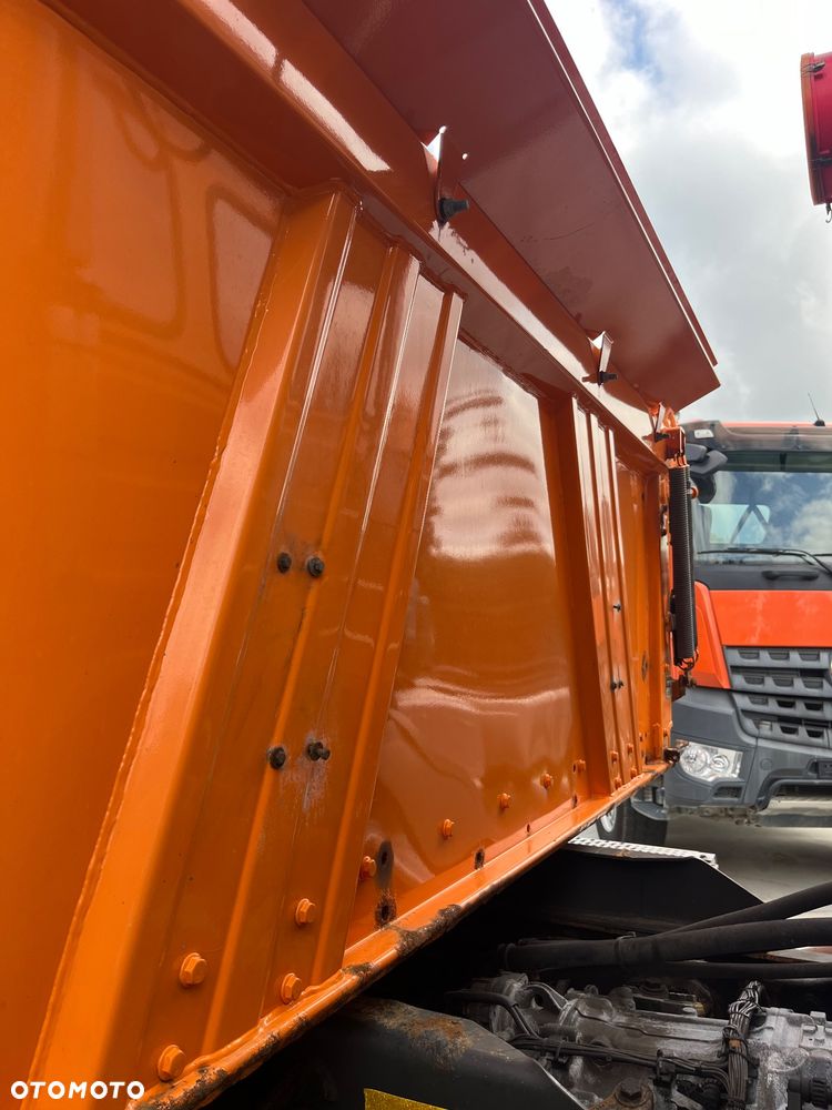 Mercedes-Benz Axor 1829 Wywrotka 4x4 Napęd na Mostach 4x4  Na Wał Reduktor Biegi Terenowe Czolownica Hydraulika Boczna Klimatyzacja Webasto Manual Grzana szyba Pług Piaskarka Solarka Schnitd Stratos B50-36 - 22