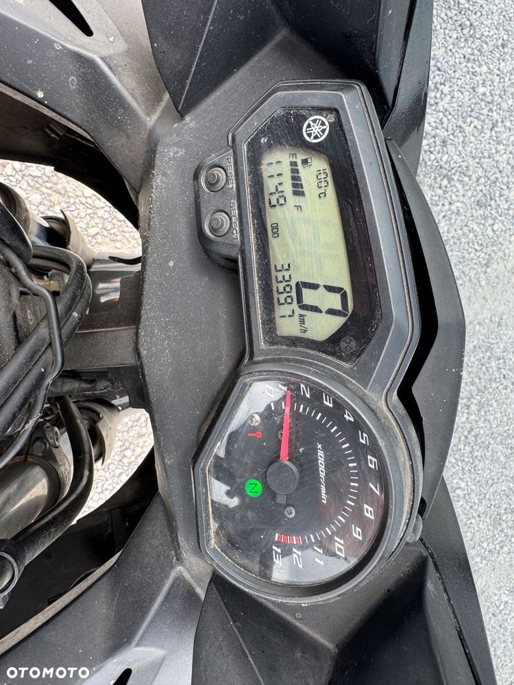 Yamaha XJ - 8