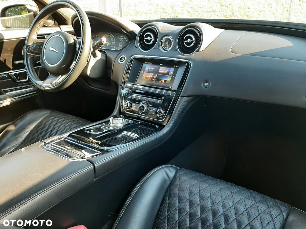 Jaguar XJ 3.0 V6 Kompressor AWD Langversion Autobiography - 38