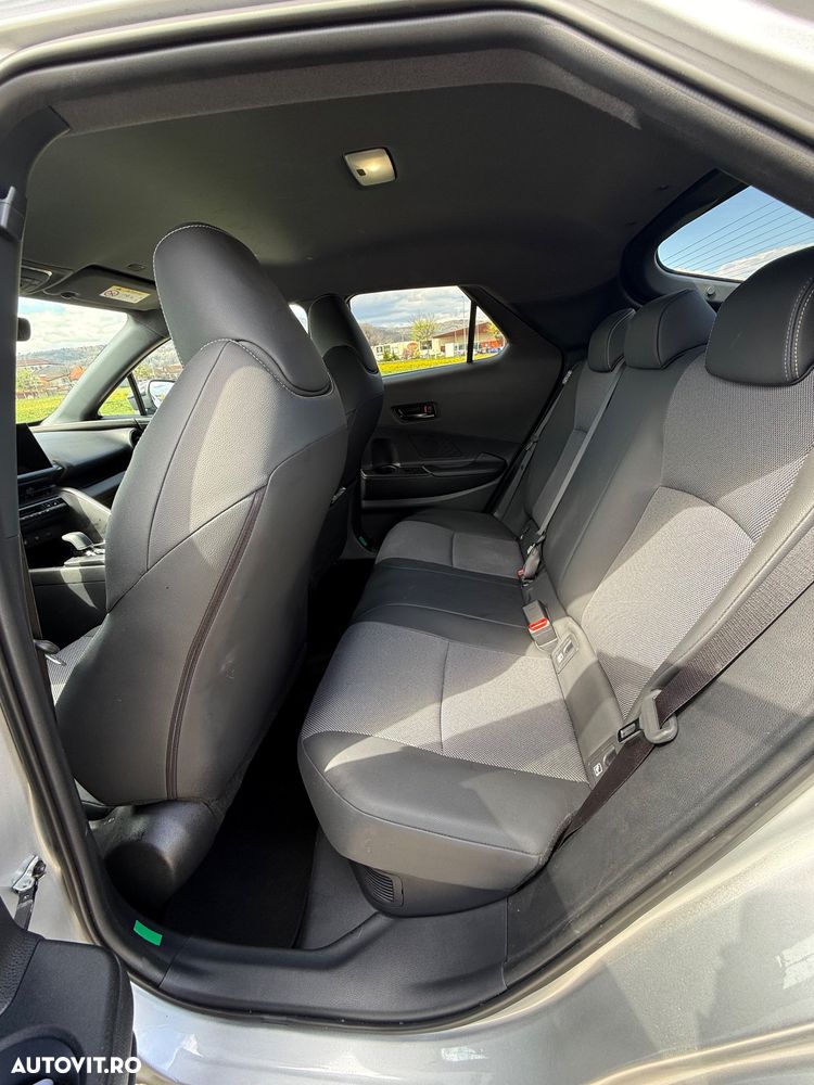 Toyota C-HR 2.0 HEV 197 CP 4x4 CVT Premiere Edition - 10