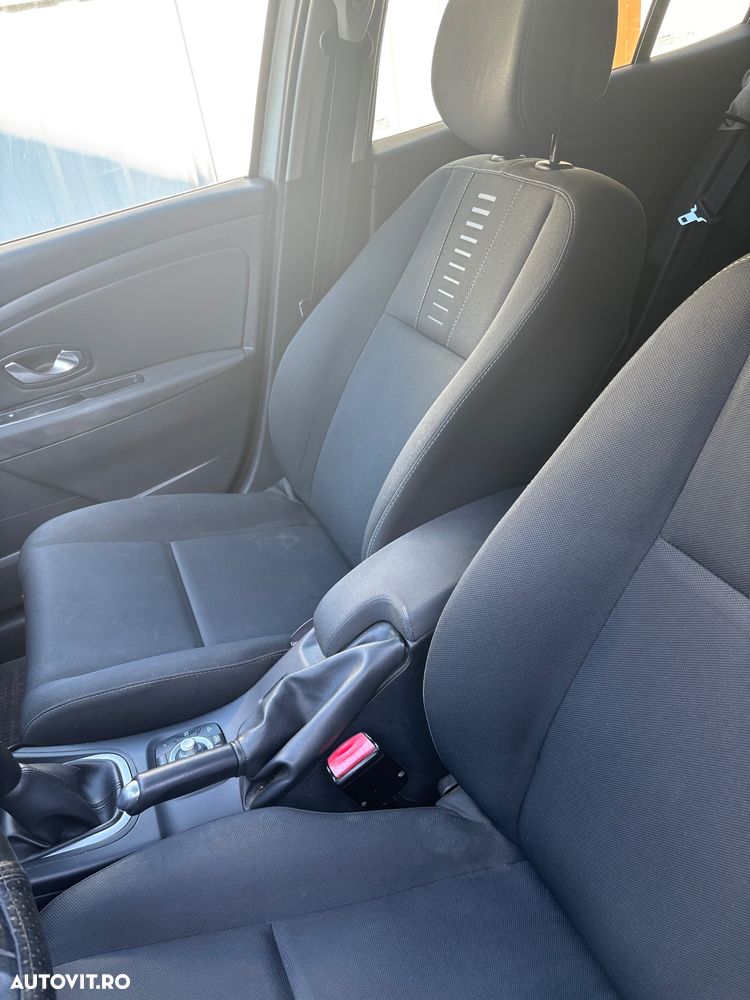 Renault Megane - 8
