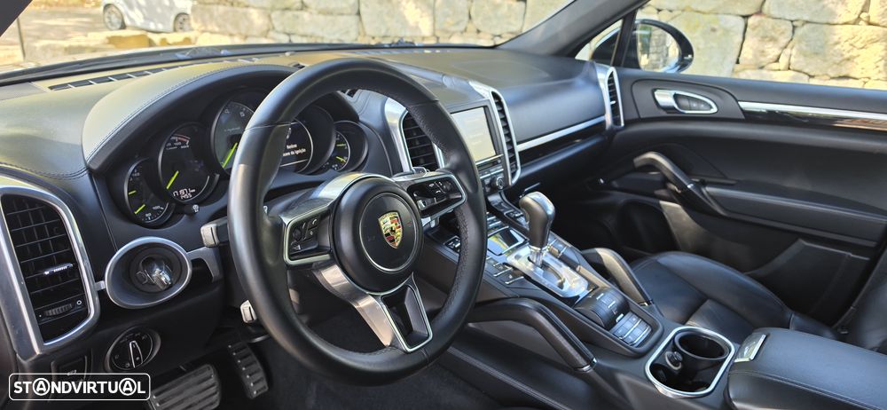 Porsche Cayenne S E-Hybrid Platinum Edition - 18