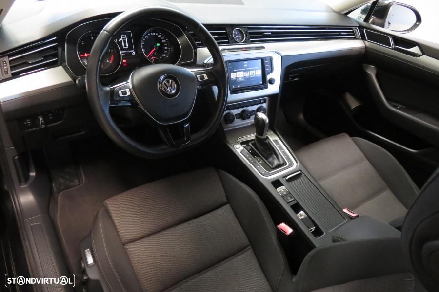 VW Passat Variant 2.0 TDI R-Line DSG - 6