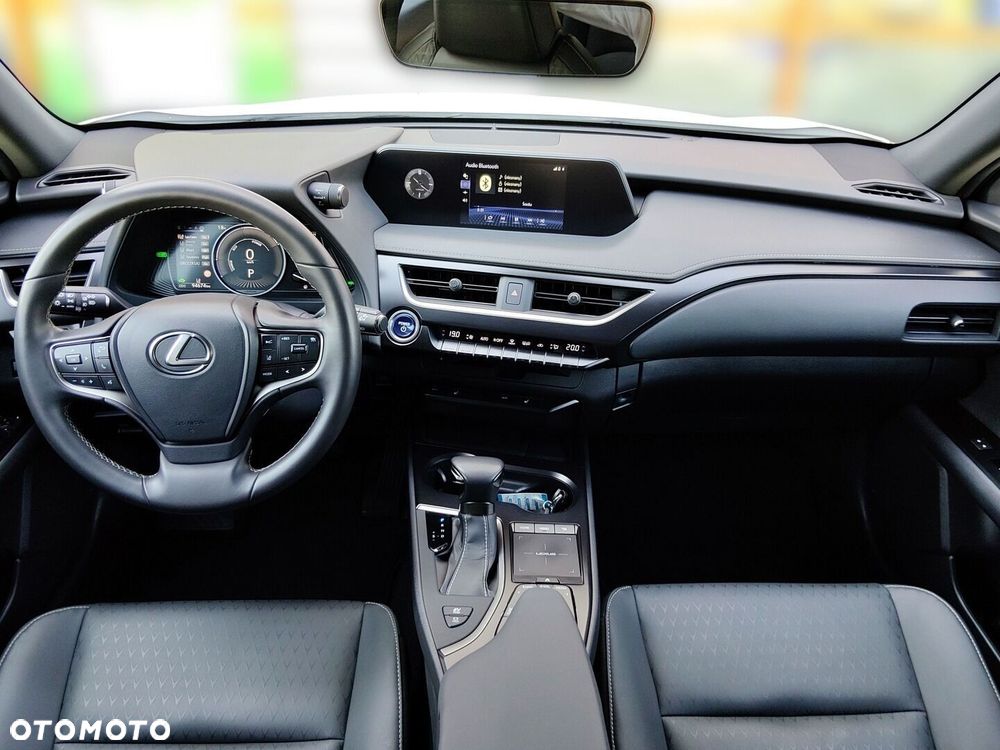 Lexus UX 250h GPF F Impression 2WD - 11
