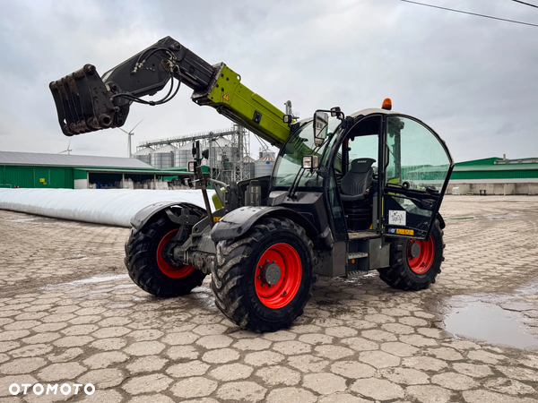 Claas Scorpion 736