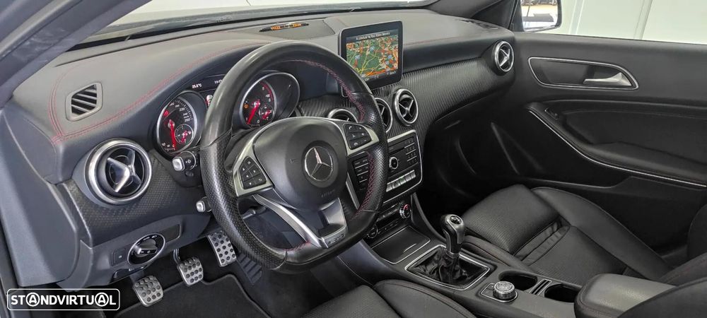 Mercedes-Benz A 180 d AMG Line - 18