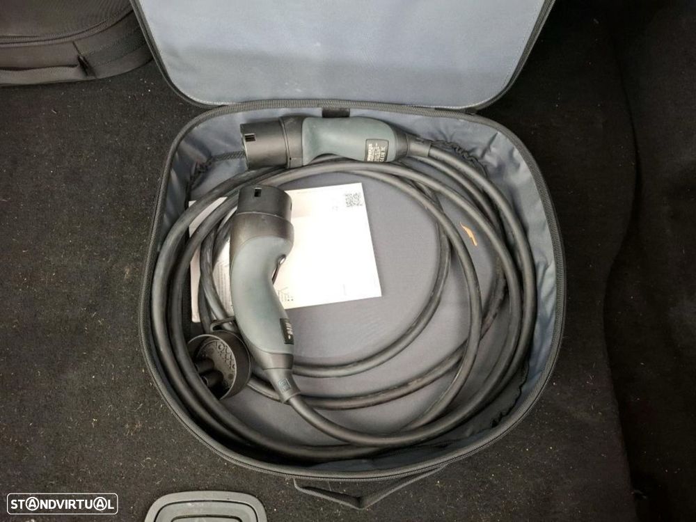 Mercedes-Benz CLA 250 - 12