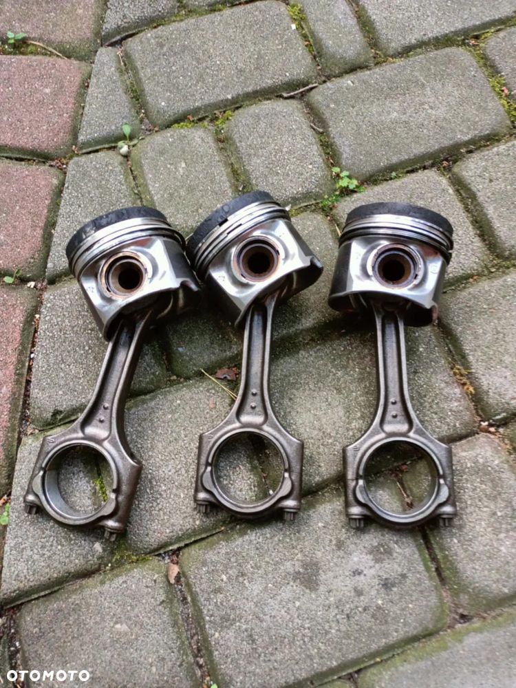 Tłok korbowód Volvo S60 V60 Xc60 Xc90 S90 2.0d D4 D4204T5 82L175