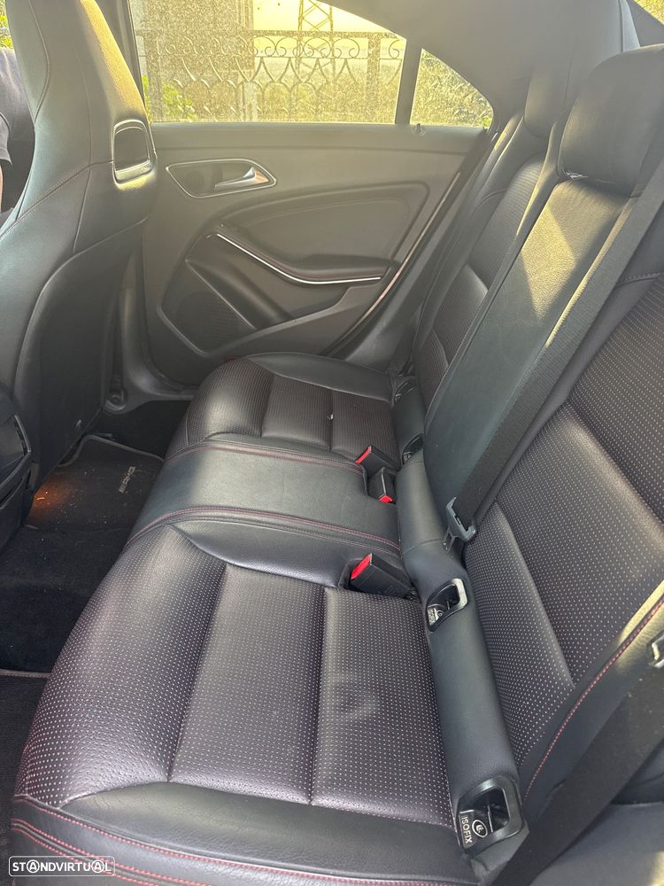 Mercedes-Benz CLA 220 CDI 7G-DCT AMG Line - 7