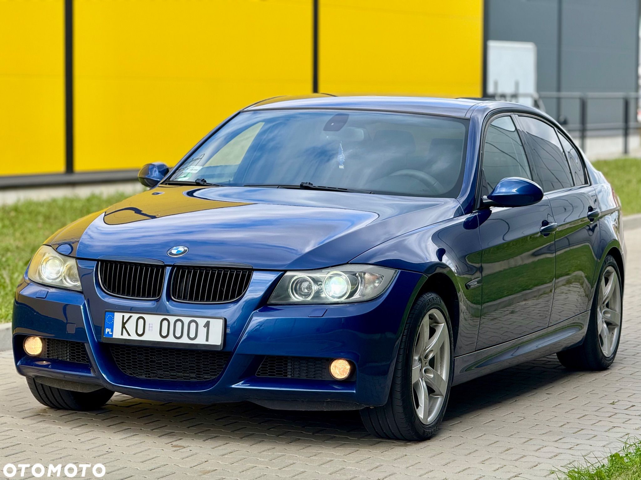 BMW Seria 3 320i - 1