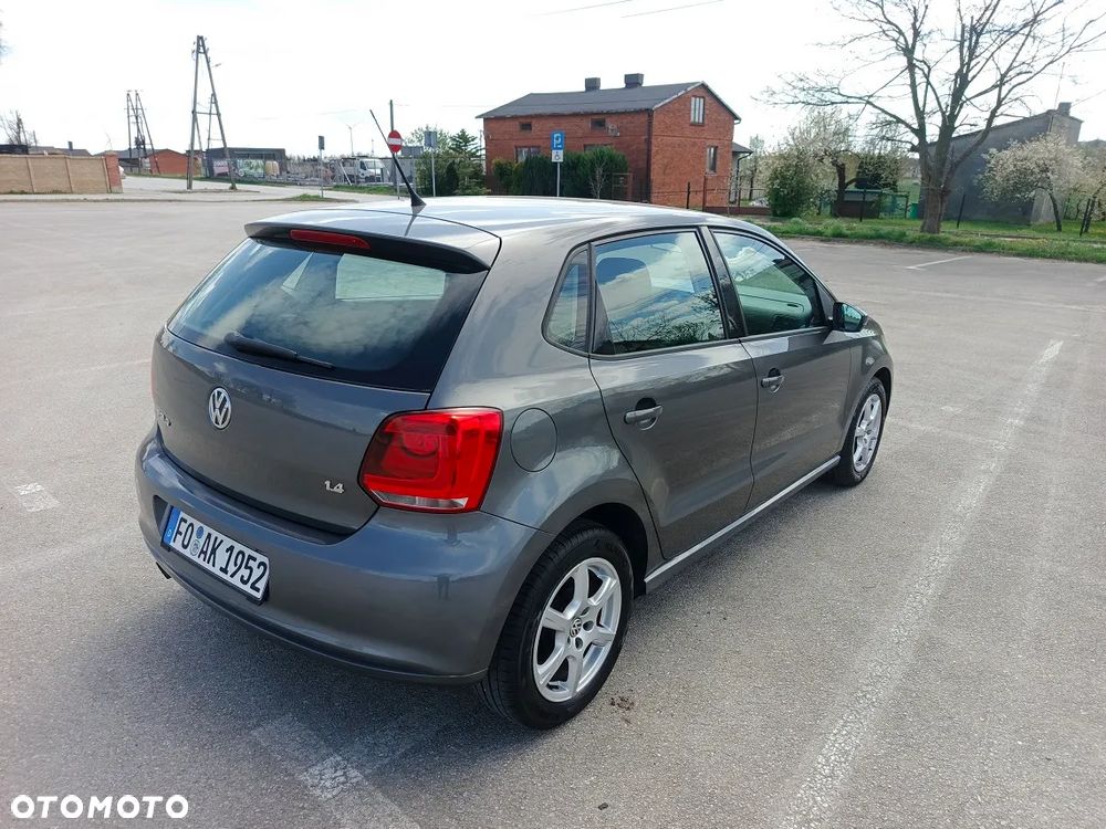 Volkswagen Polo 1.4 16V Comfortline - 3