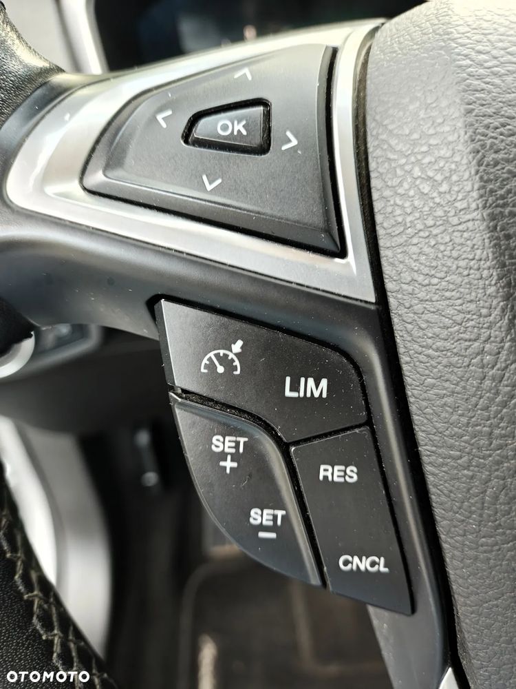 Ford Mondeo 2.0 TDCi Allrad Trend - 24