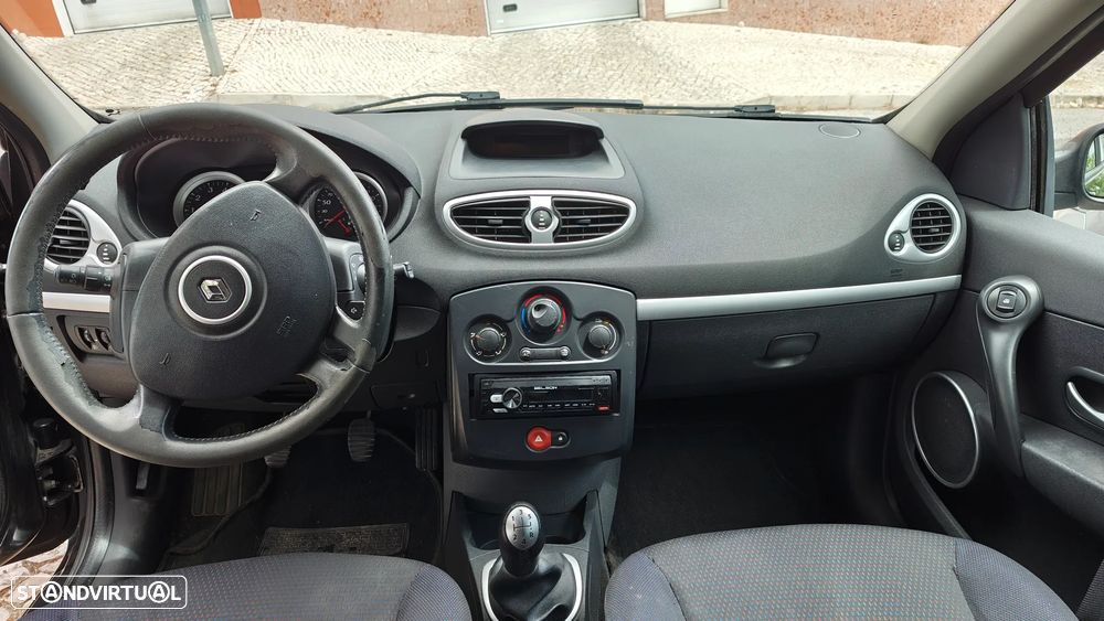 Renault Clio Break - 12
