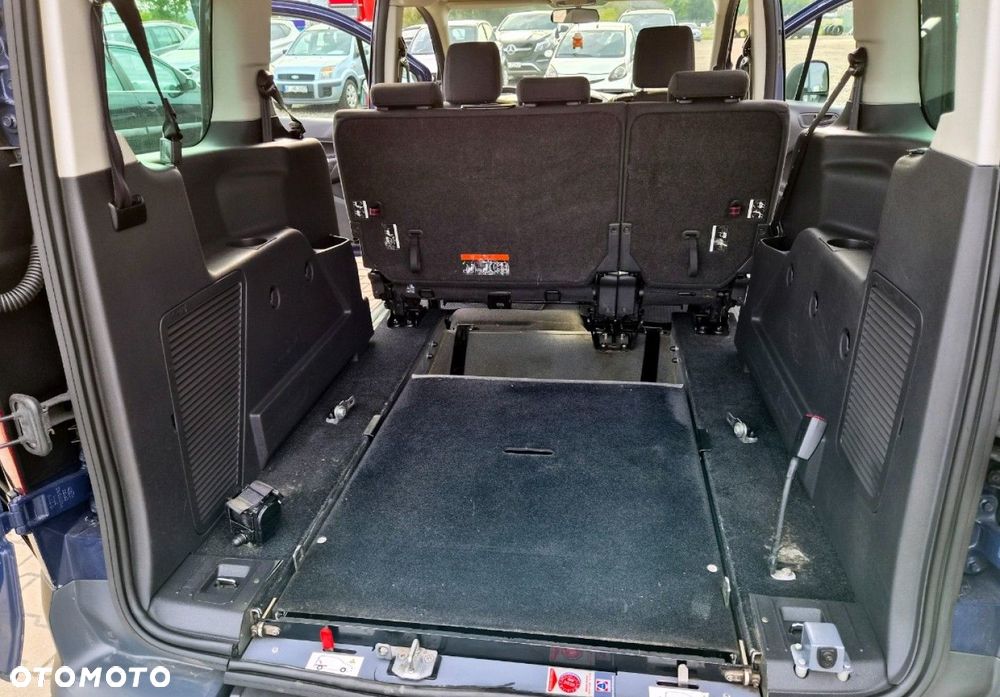 Ford Transit Connect - 7