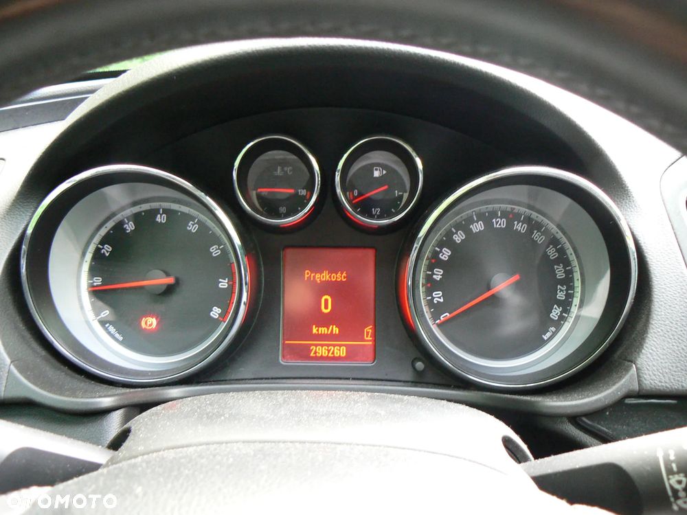 Opel Insignia 2.0 T Cosmo 4x4 - 6