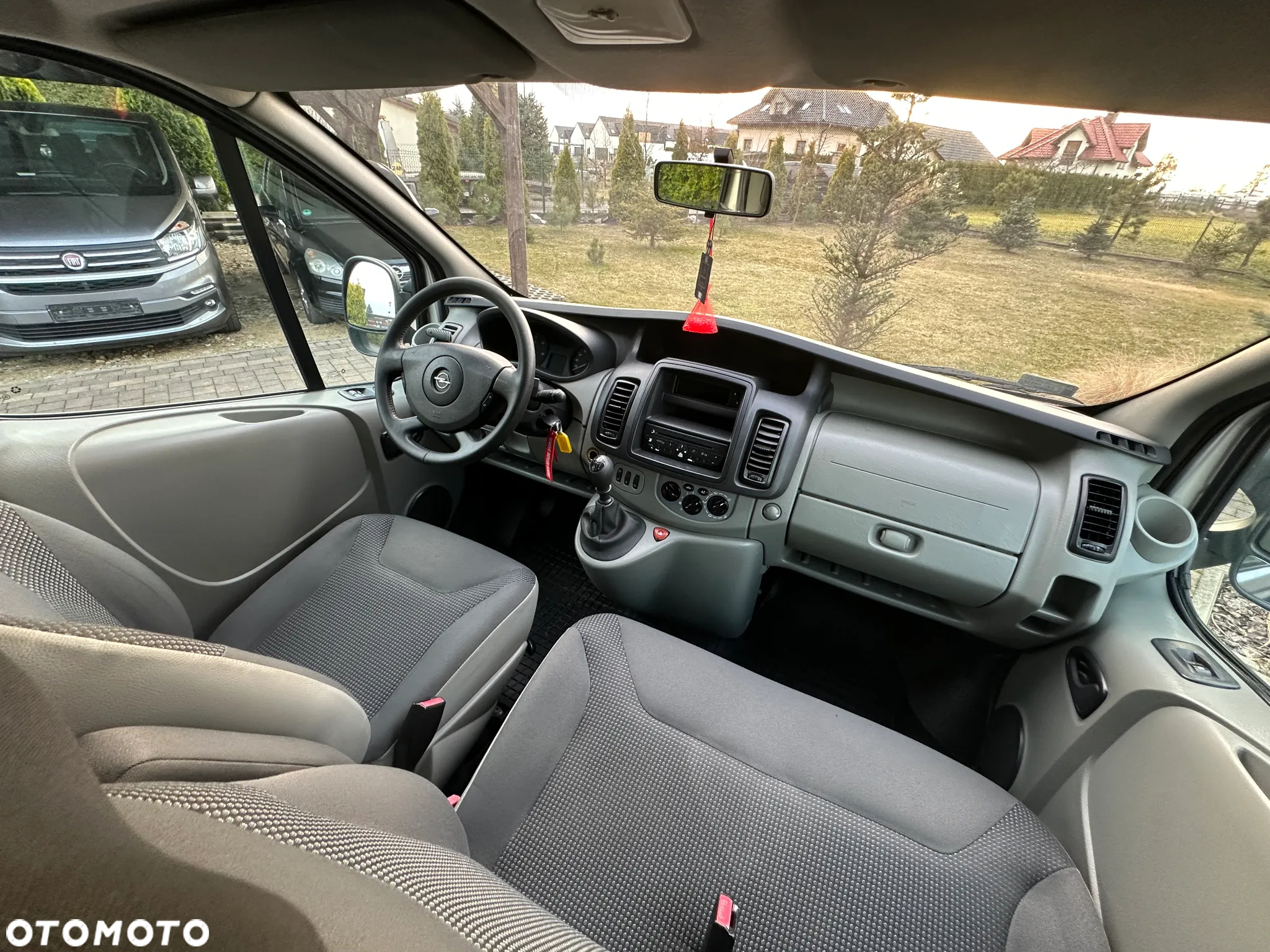 Opel Vivaro - 13