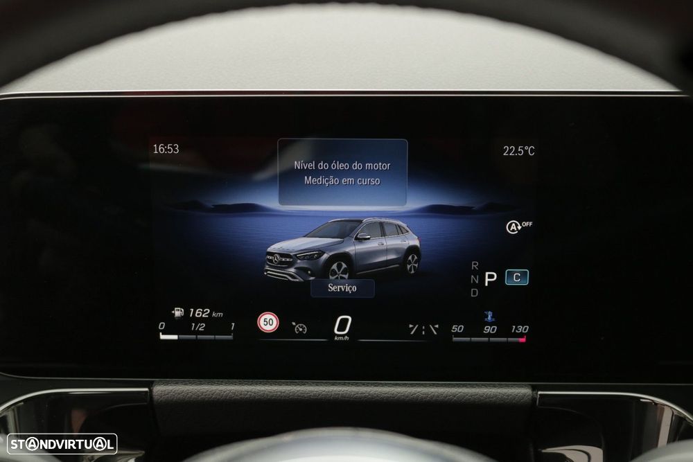 Mercedes-Benz GLA 180 d 8G-DCT - 42